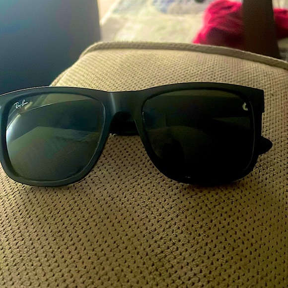 Very good for blocking sunlight